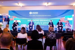 В Киеве презентовали результаты опроса о финансовой грамотности украинцев