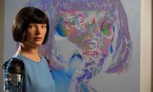 У Єгипті затримали робота-художницю за підозрою в шпигунстві