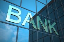 НБУ оновив рейтинг банків за кількістю відділень
