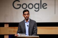 Глава Google зробить ставку на пошук та штучний інтелект