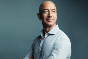 Мільярдер Джефф Безос розповів про необхідність колонізації космосу