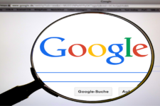 Google почне платити за використання онлайн-новин та іншого контенту