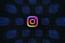 Instagram почав вимагати відео-селфі з різних кутів для підтвердження особистості користувача