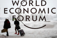 Всесвітній економічний форум Давос-2022 відкладено через Omicron
