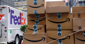 Amazon дешевше «подарувати» товар, що не підійшов покупцеві, ніж оформляти повернення