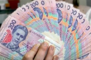 У Держстаті розповіли, наскільки зросла реальна зарплата українців у 2021 році