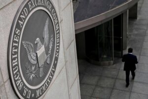 Автомобілі Tesla можуть самозайматися: регулятор фондового ринку США розпочав розслідування