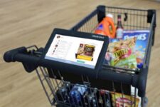 В супермаркетах Израиля начнут использовать «умные тележки»