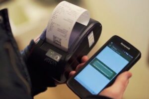 Касовий апарат у смартфоні: Ощадбанк запустив новий сервіс