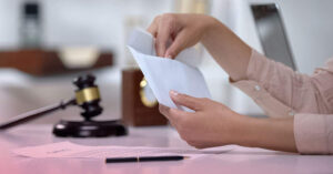 В Україні змінили правила виплати аліментів у 2022 році: що важливо знати