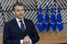 Евросоюз предоставит Украине военную помощь и 1,2 млрд евро — президент Франции