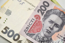 Финансовая помощь украинцам от международных организаций: как получить выплаты