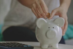 Понад половина українців не мають заощаджень на випадок форс-мажорних обставин