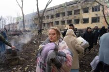 Мариупольская гуманитарная катастрофа: ситуация в окруженном городе критическая