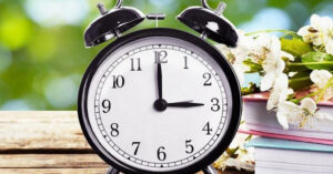 В конце марта в Украине переведут часы на летнее время