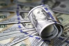 Нацбанк увеличил лимит на вывод валюты при внешнеторговых операциях