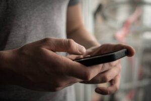 Як використовувати смартфон під час війни: рекомендації від Держспецзв’язку