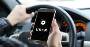 Uber повертається до Києва. Служба не працювала у столиці від початку війни