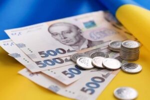 Кабмін змінив порядок начислення середньої зарплати у період воєнного стану