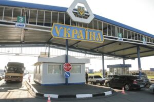 Ввозити автомобілі можна буде без ПДВ та мита: Зеленський підписав указ