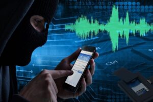 Експерти назвали мобільні додатки, які таємно прослуховують користувача