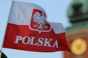 В уряді Польщі розповіли, скільки українських біженців успішно працевлаштувалися на ринку країни