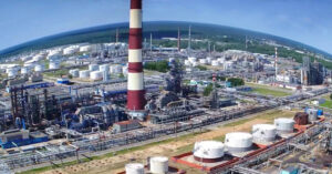 Найбільший в Україні НПЗ не запрацює щонайменше до кінця року