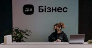 Через війну Мінцифра відкриє центр Дія.Бізнес у Варшаві для вимушених переселенців