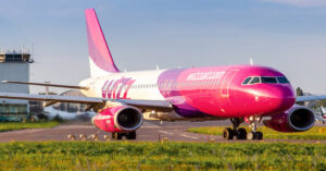 WizzAir пропонує працевлаштування для українців у Польщі