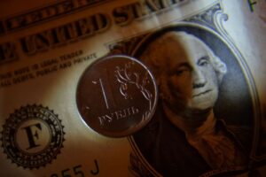 Вперше з 1918 року в Росії настав дефолт – Bloomberg