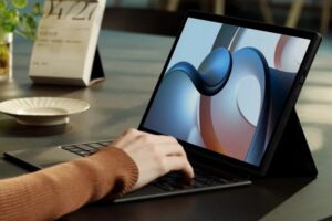 Xiaomi представила Windows-трансформер на ARM
