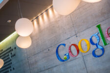 Google будет взимать плату за использование электронной почты и других приложений с владельцев малого бизнеса