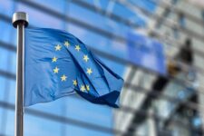 Європарламент рекомендує надати Україні статус кандидата на членство в ЄС