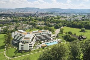 Сплатити номер криптовалютою: у Швейцарії відкриється інноваційний готель