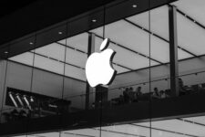 Планы Apple по выходу на рынок BNPL привлекли внимание американских властей