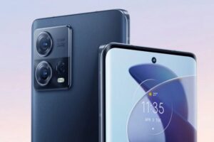 Motorola офіційно представила бюджетний флагман Moto S30 Pro