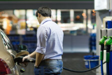 Уряд вніс законопроект про повернення акцизу на пальне. Що буде з цінами на бензин
