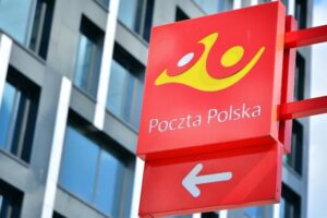 Відправлення посилок до Польщі стане дешевшим і швидшим: Укрпошта підписала угоду
