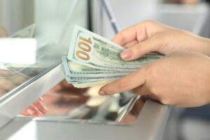 Как изменился курс валют после выходных