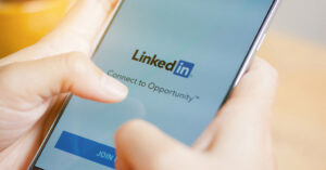 СЕО Binance Чанпен Чжао: LinkedIn став платформую для криптовалютних афер