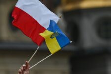 Польша выделит украинским беженцам дополнительную финпомощь: кто претендует на получение
