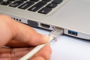 Через Україну прокладуть міжконтинентальний інтернет-кабель