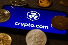 Crypto.com ошибочно отправил клиенту $7,2 млн, вместо возмещения в размере $68