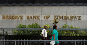 Родом из Зимбабве: Самая стабильная валюта в мире в 2022