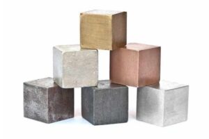 На рынке базовых металлов наблюдается снижение цен: названа причина