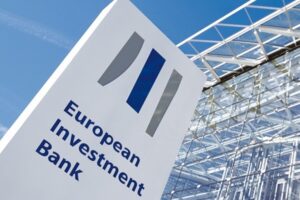 Україна отримала перші 500 млн євро від ЄІБ у рамках пакета екстреної допомоги