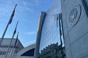 Нововведения американского регулятора SEC ставят крест на криптовалютных проектах банков