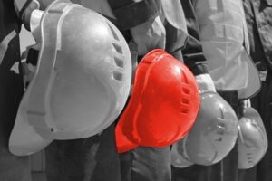 Рада законодавчо зрівняла зарплати іноземців та громадян України