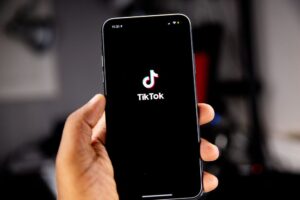 Microsoft обнаружила уязвимость в TikTok, которая позволяла взламывать учетные записи в один клик