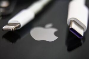 Одинаковый зарядный кабель для всех устройств: парламент ЕС одобрил инициативу